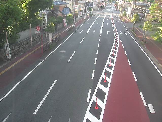 ①県道32号　猿田彦神社前
