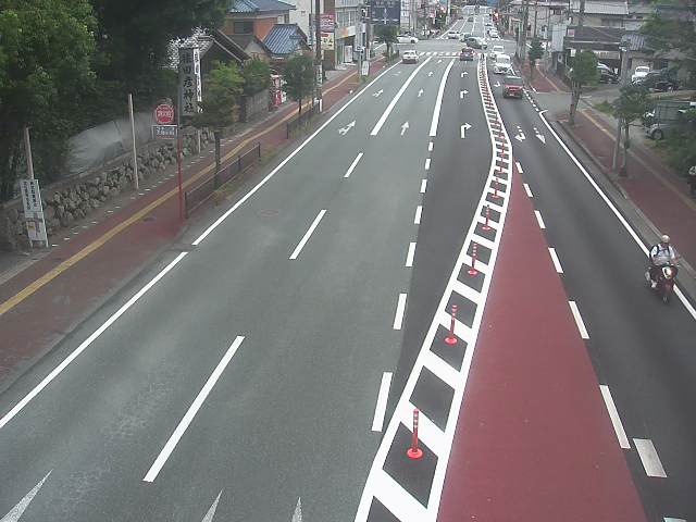①県道32号　猿田彦神社前
